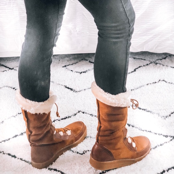 LAST 2// Vintage Lace Up Ski Snow Winter Boot - Picture 6 of 7